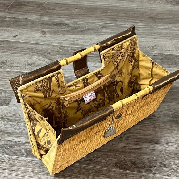 JEANNIE LOTTIE • Woven Rattan Clutch with Bamboo Handles • ALMOST NEW! - Picture 13 of 13